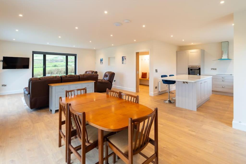 Dingle Way Rest ,Luxury Holiday Home Экстерьер фото